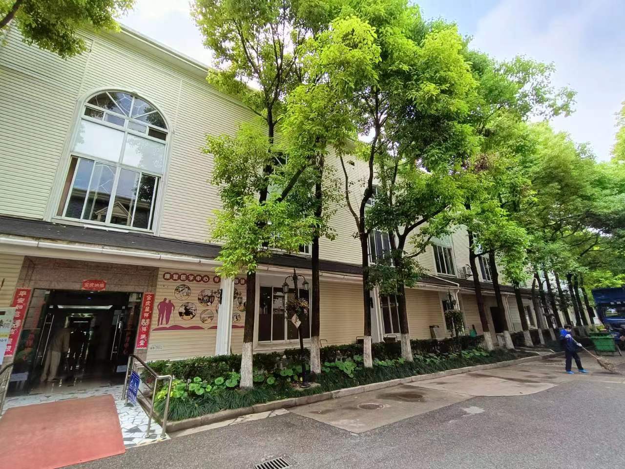 上海祥福頤養(yǎng)院房屋裂縫檢測 (2)